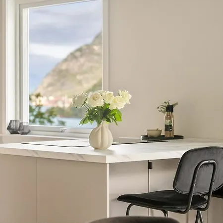 Trolltunga Fjord View Lejlighed