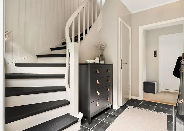 Trolltunga Fjord View * Tokheim