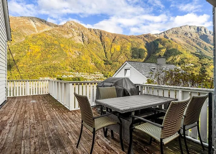 Apartamento Trolltunga Fjord View Tokheim