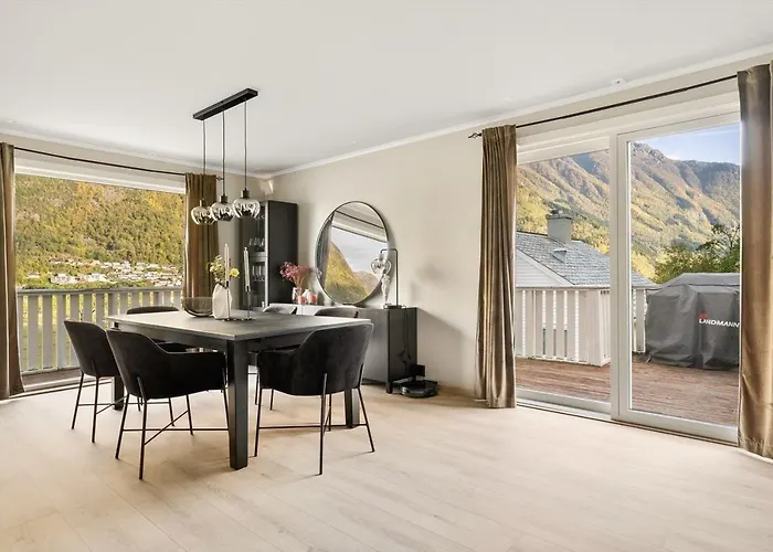 Apartament Trolltunga Fjord View *